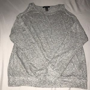 GREY SHOULDER CUT OUT SWEATER